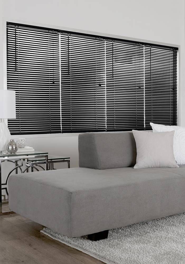 Persiana Horizontal de PVC Preta Room Darkening….jpg